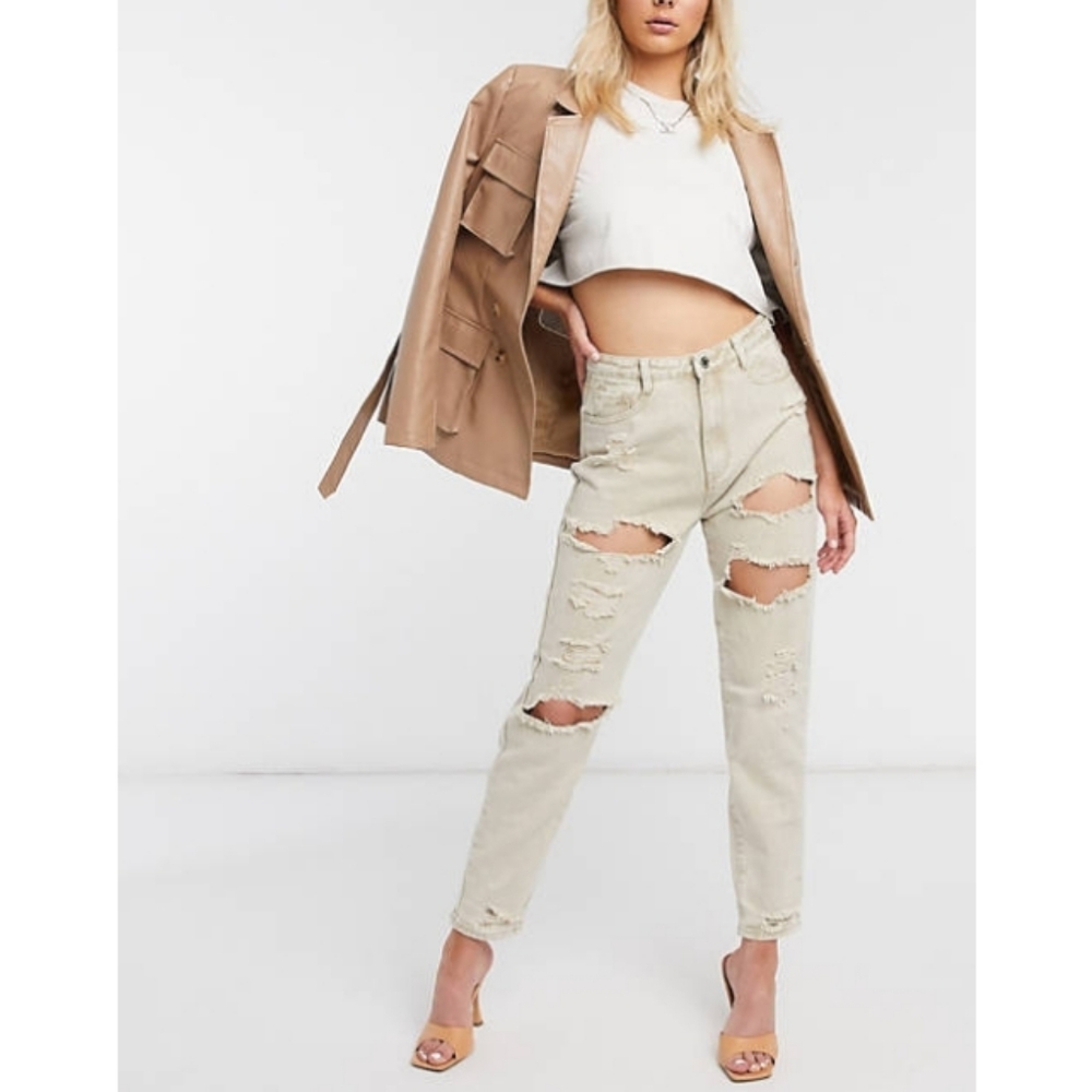 Missguided Riot High Rise Extreme Ripped Mom Jeans in Stone Size 10